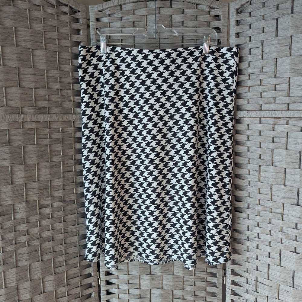 Ann Taylor Skirt Black White Houndstooth A-Line Pull On XL Classic Preppy Chic